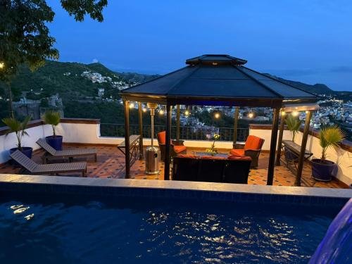 alberca_mirador_noche